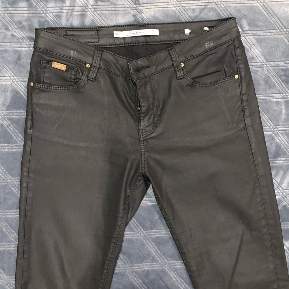 ZARA Premium Denim Low-Waisted Skinny Jeans